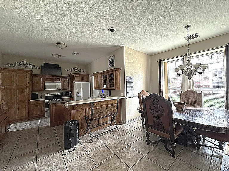 16721 Farmington Way — Photo 15