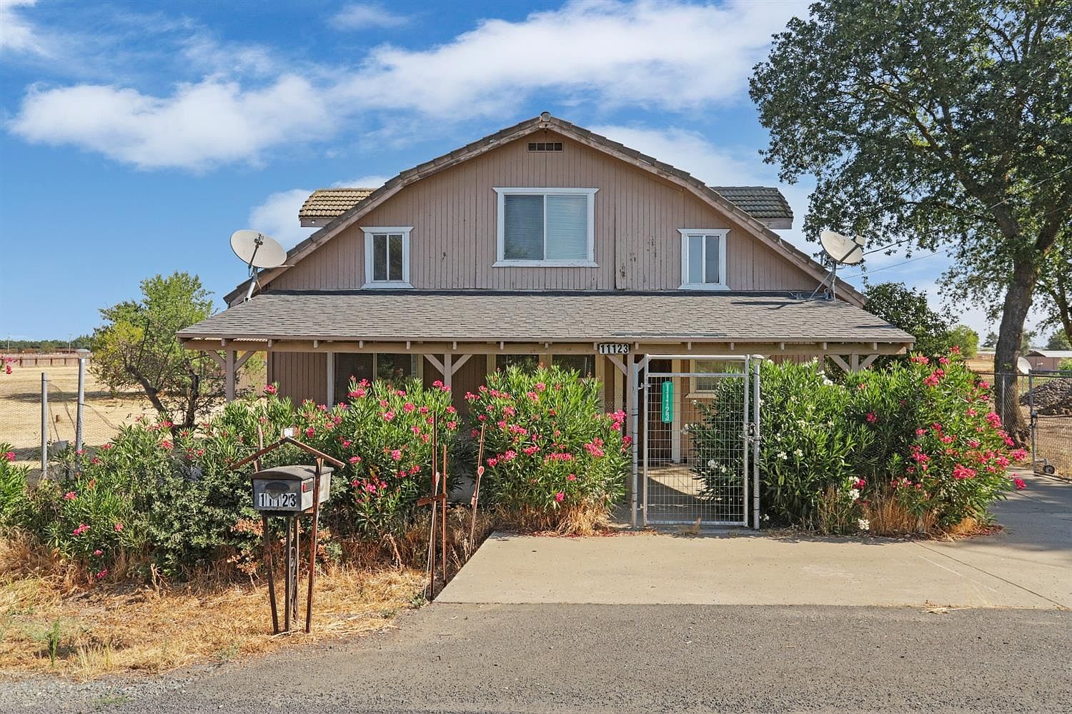 11123 E Live Oak Rd, Lodi, CA 95240 Zillow