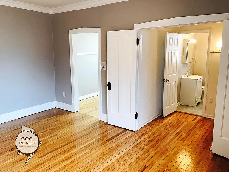 3932 N Keeler Ave #1D — Photo 3