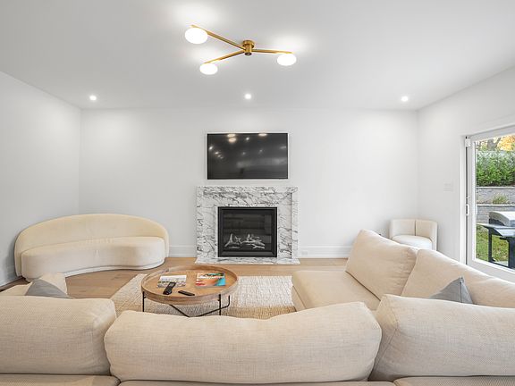 5th image of 79 N Bishop Ln