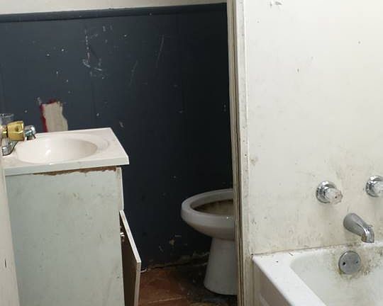 4th image of 612 E Thayer St