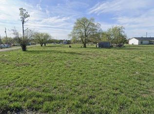 W Pearl St, Celeste, TX 75423