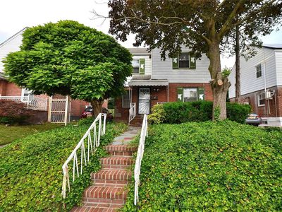 58-27 212th St, Oakland Gardens, NY, 11364