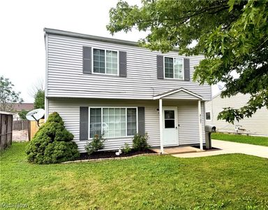 2107 Randall St, Lorain, OH, 44052