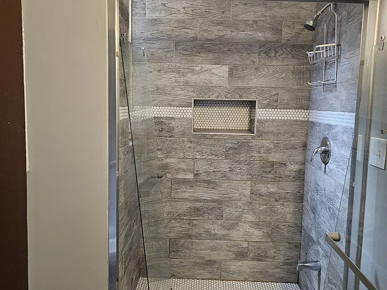 2333 S Lawndale Ave — Photo 11