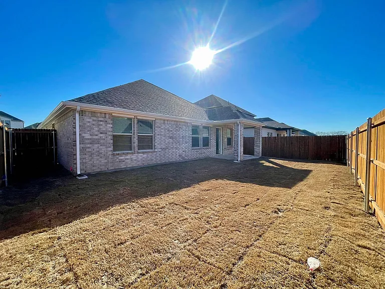1203 Mahogany Dr — Photo 27
