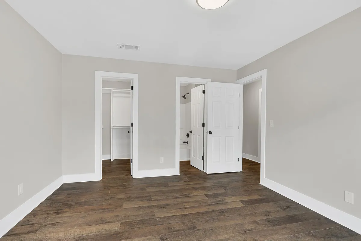 Building Photo - 1808 State St #209