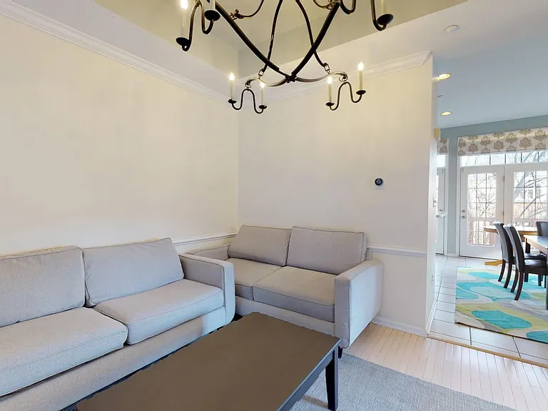 1415 N Scott St #1 — Photo 13