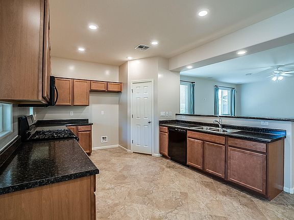 5th image of 16446 W Calle Lejos Ln
