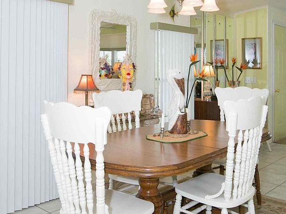 3rd image of 1475 Barefoot Cir