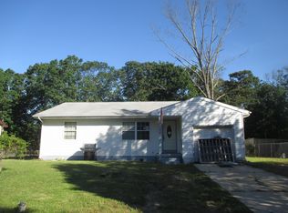 103 Eisenhower Dr, Newtonville, NJ 08346