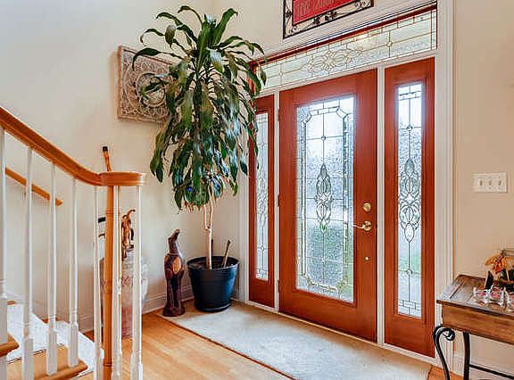 5th image of 831 W Cornell Ave