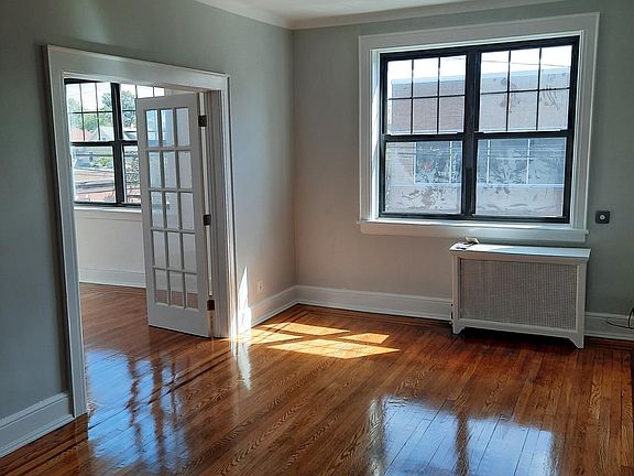 3rd image of 212 Cleveland Ave APT 1