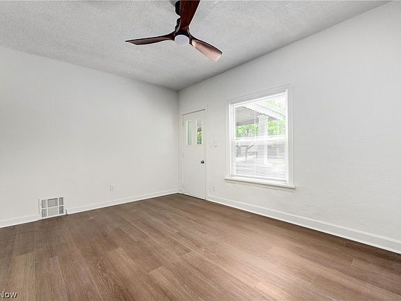 4th image of 3918 Memphis Ave