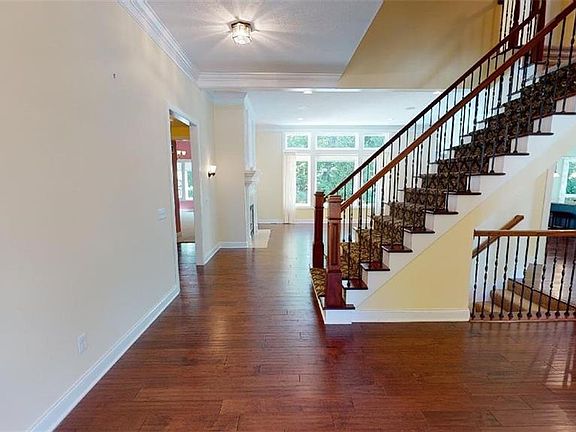 3rd image of 6173 Wessington Dr