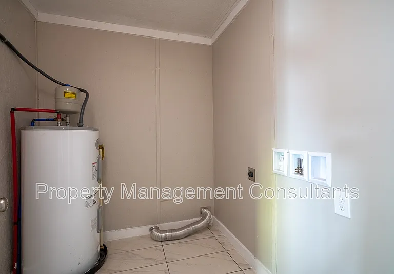 2208 Old Gurley Pike — Photo 18