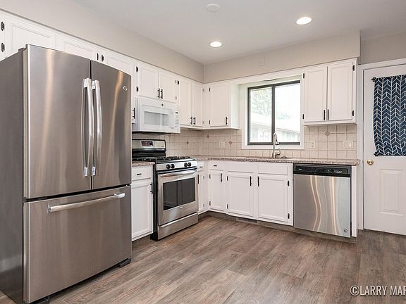 3rd image of 8536 Elkwood Dr SW