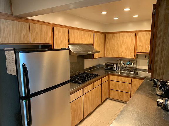 4th image of 12053 Hammack St
