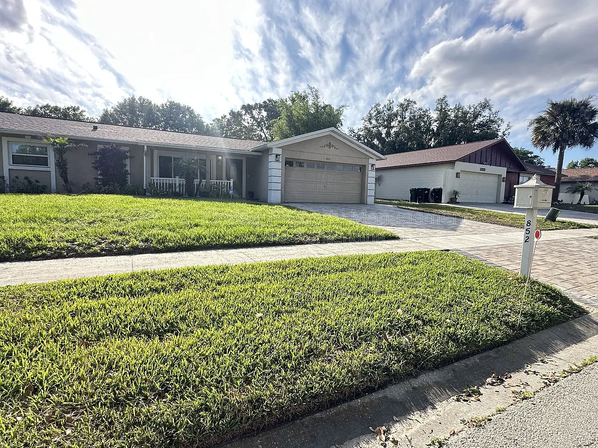 Photo 2 of 15 - 852 Royalton Rd - Orlando, FL Building Photo - 852 Royalton Rd