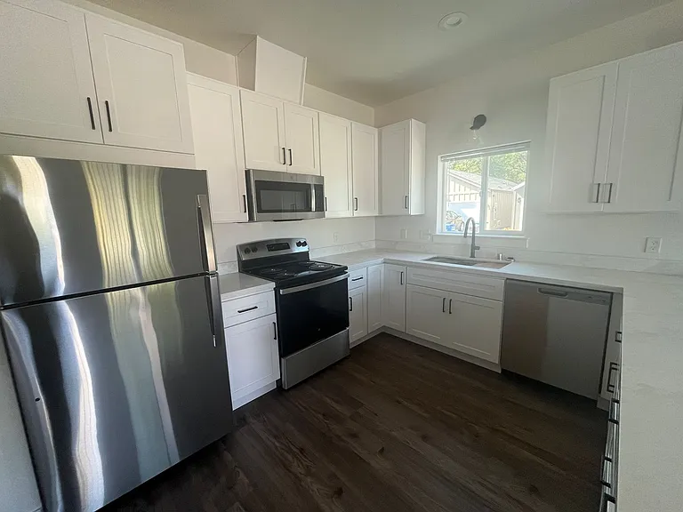 1264 Old Alturas Rd — Photo 4