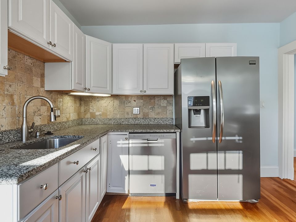 1st image of 192 Brookside Pkwy #2