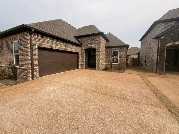 568 Rosalie Woods Dr, Cordova, TN 38018