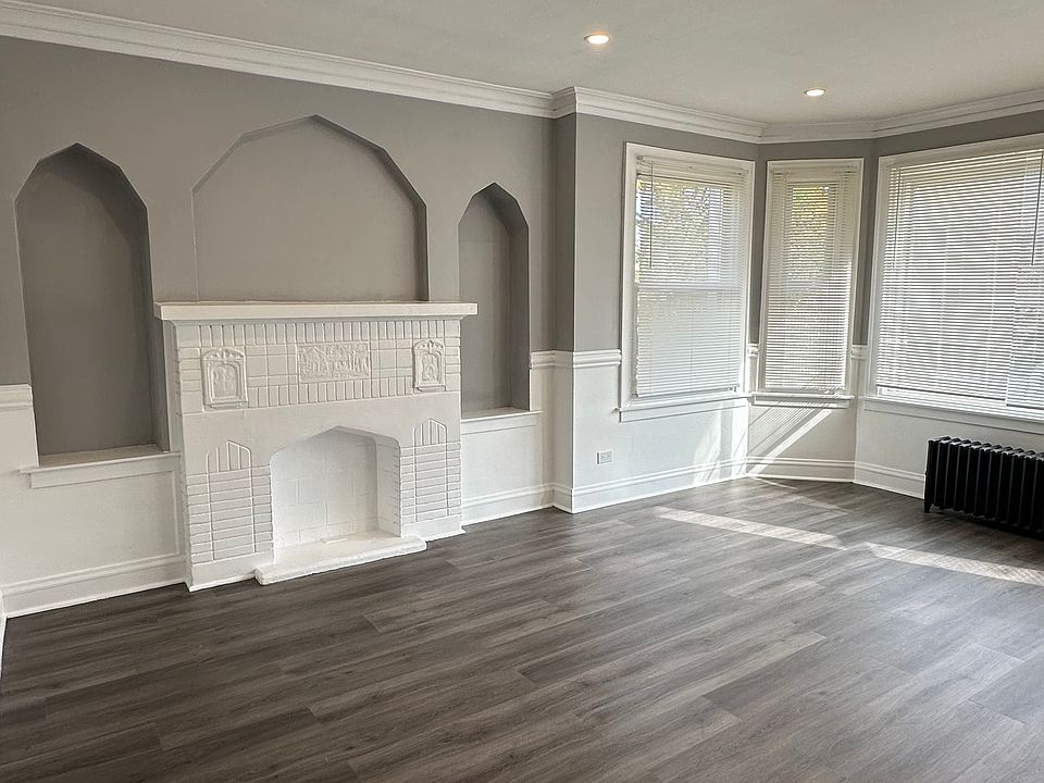 1st image of 9120 S Bishop St APT 2