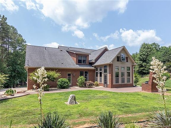 5th image of 182 Broadview Cir #12