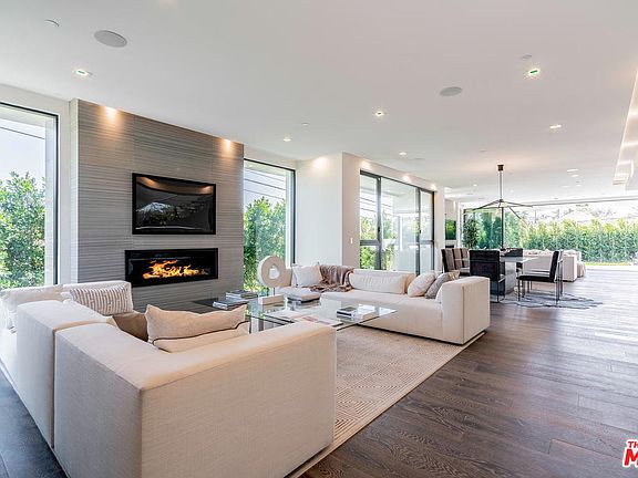 4th image of 1101 Kagawa St