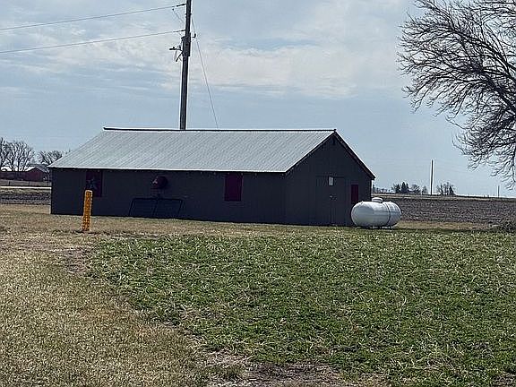 4th image of 1609 N Janesville Ave