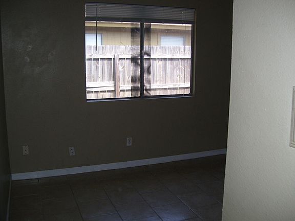 4th image of 11436B Ptarmigan Dr