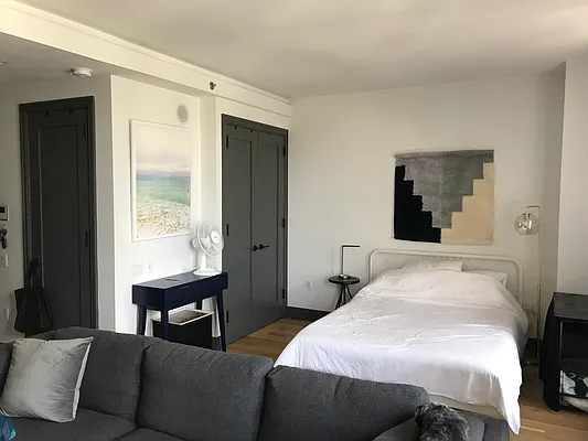 Rented by The KCI Group | media 4