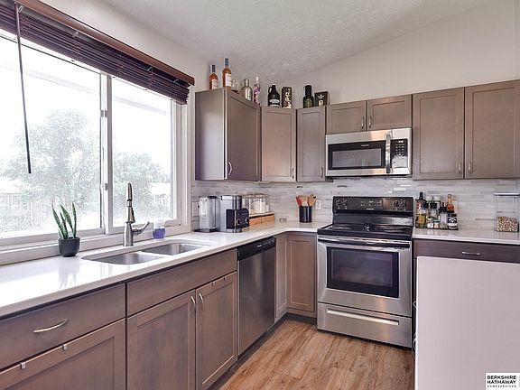 4th image of 3402 E Dutchman Cir