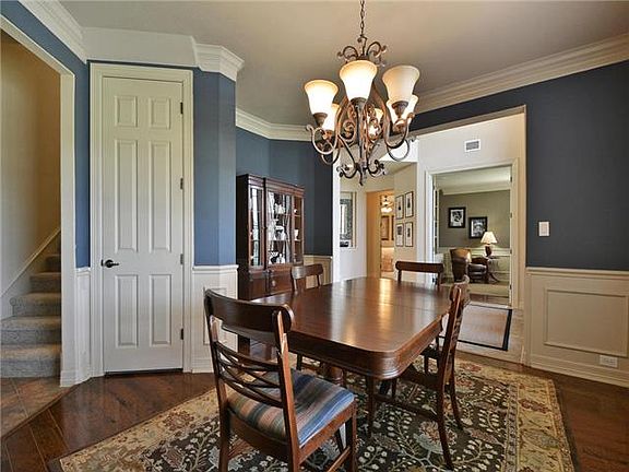 4th image of 2629 Collingwood Dr