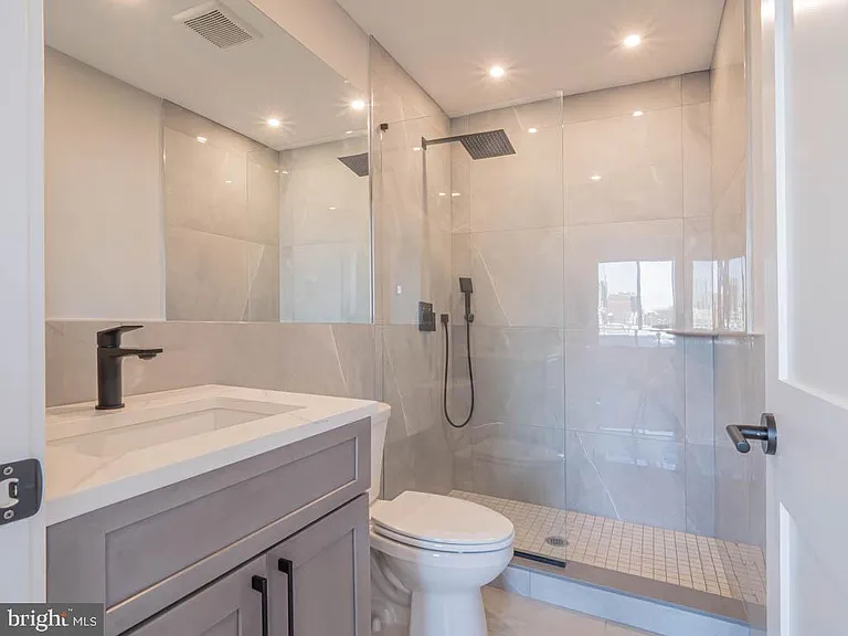 769 S 10th St #4B — Photo 10
