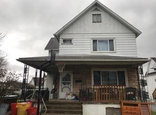 318 Elizabeth St, Dunmore, PA 18512