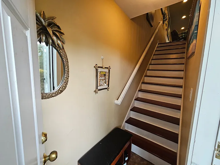 655 Middle Country Rd #2H2 — Photo 30