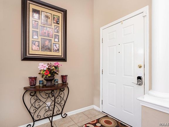 3rd image of 8020 Copperfield Dr