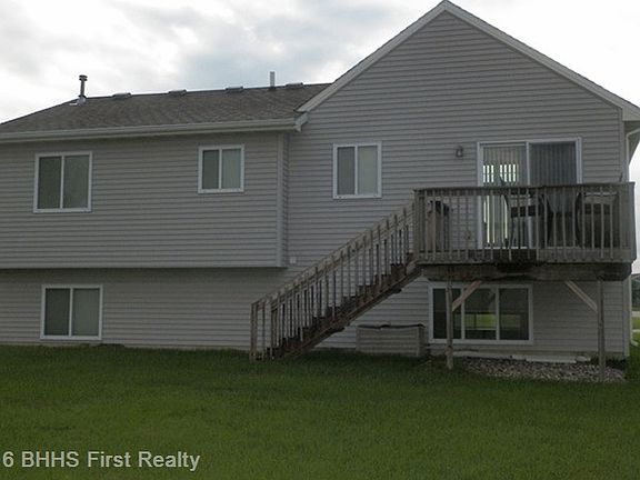 3rd image of 3305 Ash Dr SW