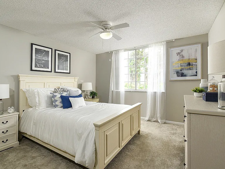 Large Bedroom