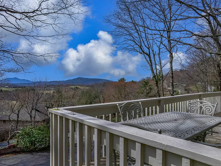 188 Laurel Hill Dr — Photo 30