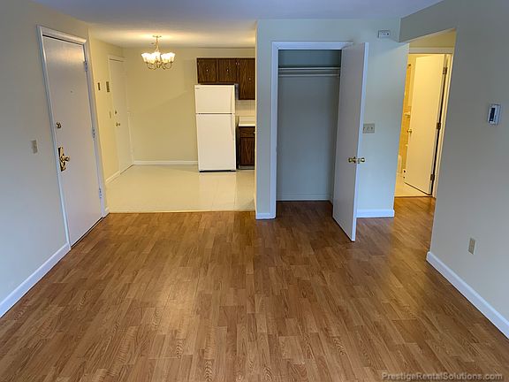 2nd image of 40 Dinan Dr APT 12