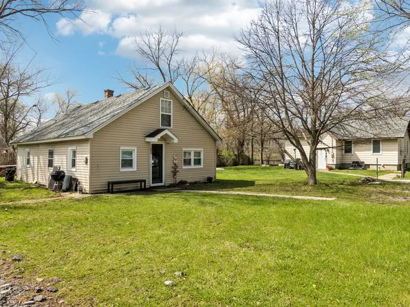 11471 W Leland Ave, Beach Park, IL 60099
