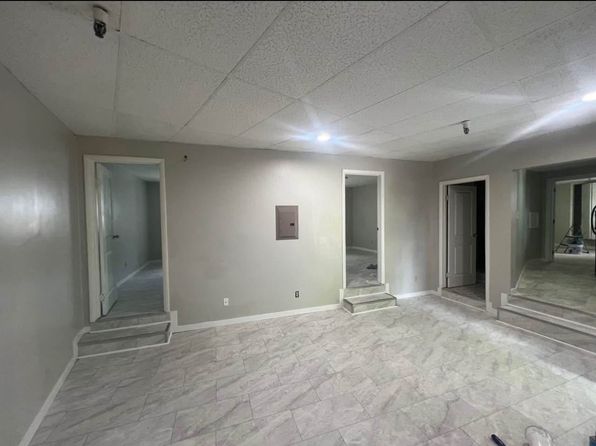 98 S Walnut St APT F