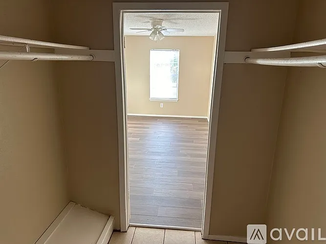 6305 Richland Plaza Dr #6305A — Photo 15
