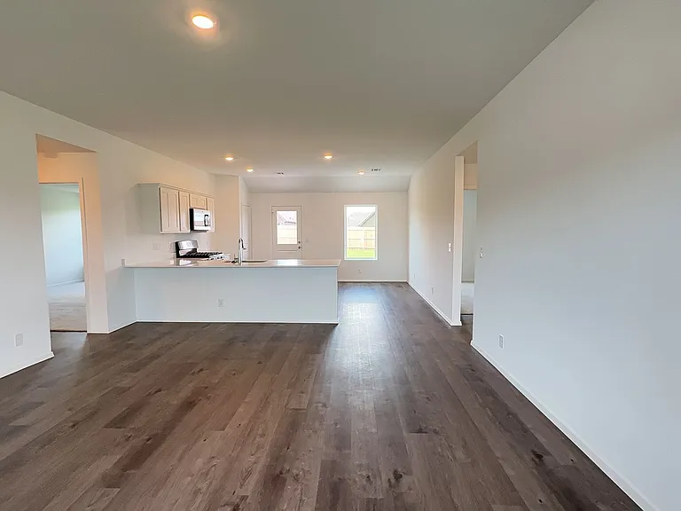 1604 E Gary St — Photo 3