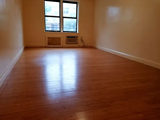 Rented by Dorit Avidar, LREB | media 11