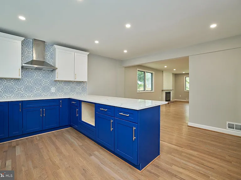 2123 N Early St — Photo 18