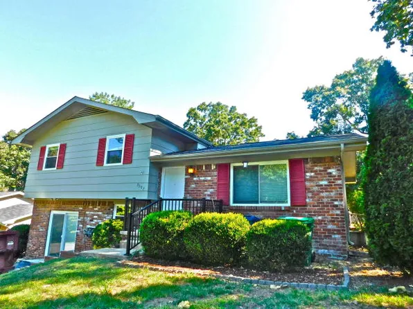 8307 Friendly Ct, Ooltewah, TN 37363