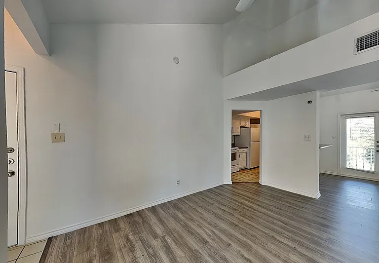 3105 San Jacinto St #308 — Photo 4